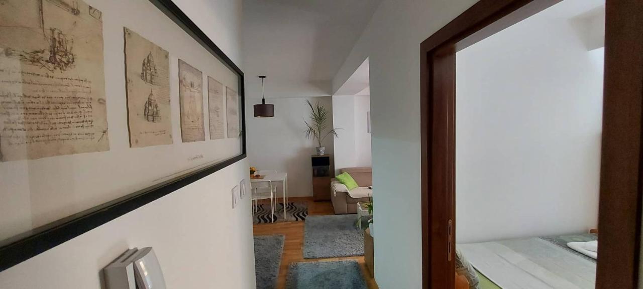 Ira'S 2 Bedroom Central Place With Private Parking Skopje Exterior photo
