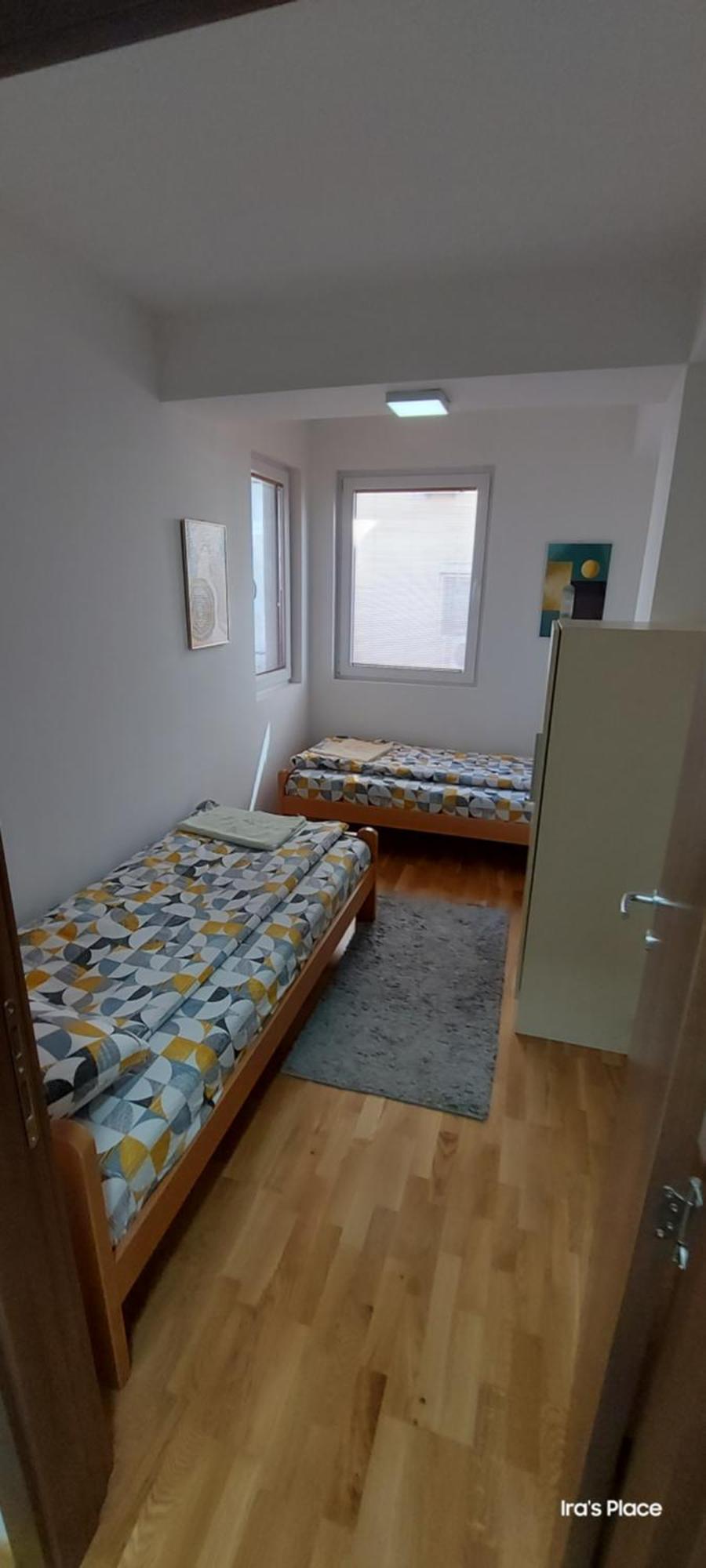 Ira'S 2 Bedroom Central Place With Private Parking Skopje Exterior photo